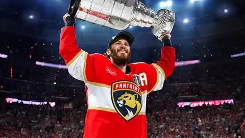 NHL® 26 Standard Edition Xbox Series X|S