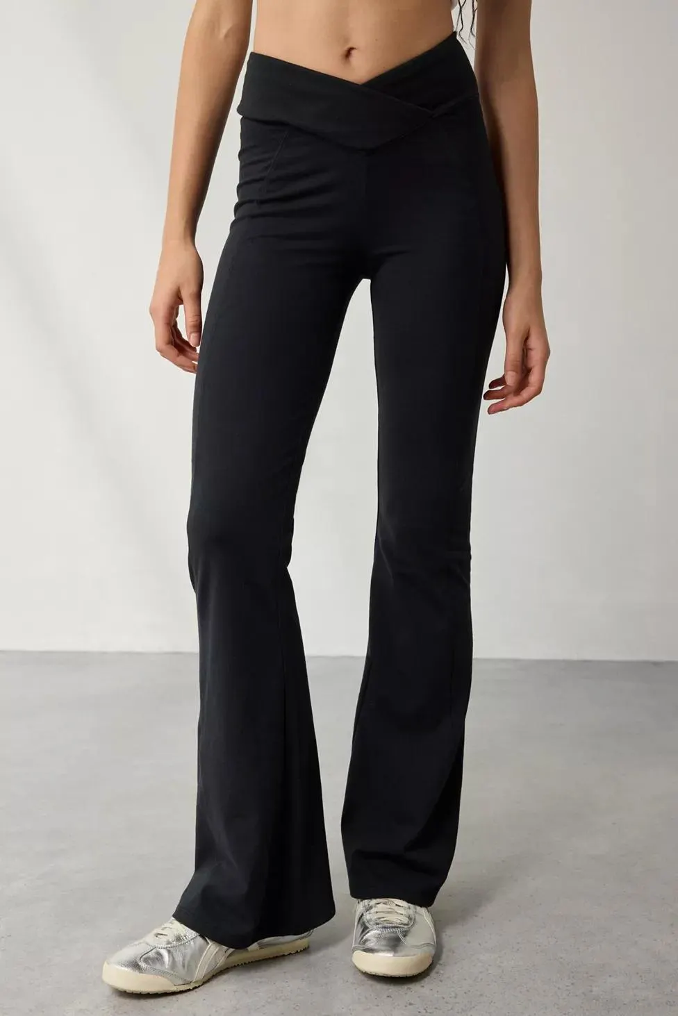 Out From Under Sculpt High Rise Crossover Flare Legging